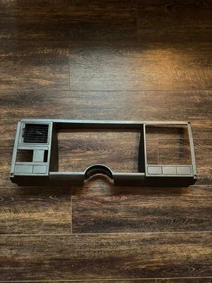 88-94 Chevy / GMC Truck DASH GAUGE BEZEL C / K Series  1500-3500 Blazer Suburban - Изображение 1 из 4