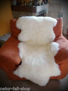 Echter Lammfell / Schaffell Sesselschoner komplett aus Naturfellen weiss - Bild 1 von 3
