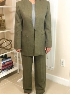 Pre-owned Women's Carlisle Wool 2pc Pant Suit, Green, Jacket Sz. 8 Pants Size 10 - Picture 1 of 9