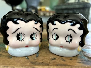 Betty Boop Head Salt & Pepper Shakers Ceramic Salt & Pepper By NJ Croce NIB - Picture 1 of 4