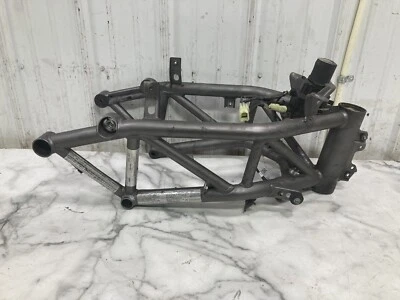 12 Ducati Multistrada 1200 S cuadro delantero sección chasis Foto 1 de 4