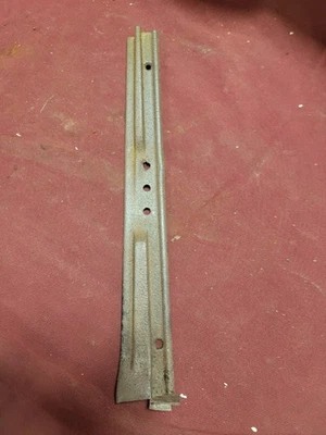 Ford Modelo T 1926 27 Cupé Tudor Driver Interior Parabrisas Puerta Poste Decoración Foto 1 de 3