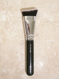 ZOEVA 113, Fluid Arc Brush, Synthetikborsten, neu, eingestellt - Bild 1 von 3