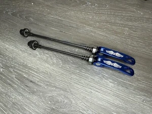 GT Wings Repop Ano Blue Bicycle Quick Release Skewer Set 100 130 / 135 - Picture 1 of 4