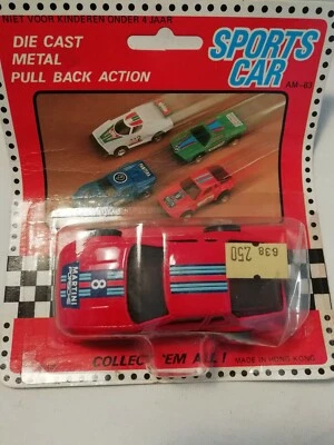 Auto sportiva pull back action in metallo pressofuso AM-63 Porsche martini 8 ... - Immagine 1 di 3