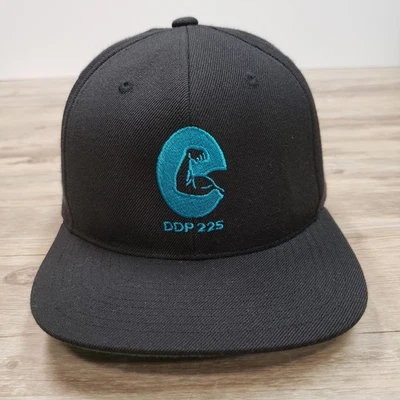Gorra DDP 225 espalda a presión bordada brazo flexible detalle de fecha para hombre Foto 1 de 4
