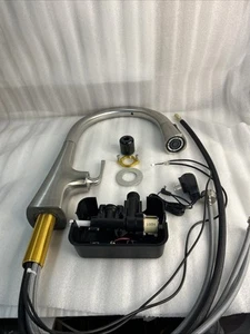 Grifo de cocina extraíble Kohler 22068-VS Graze sin contacto - Nota vibrante de acero inoxidable - Imagen 1 de 17