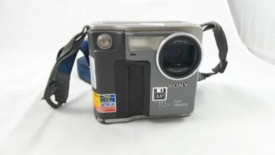 Sony Mavica MVC-FD7 Floppy Disk Digital camera 10x Zoom - Parts/Repair - Image 1 of 3