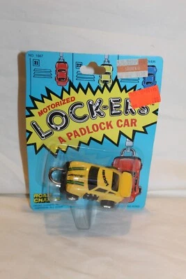 NUEVO Coche de colección Transformer Road Champs Lock-ers a Candado Porsche 1986 Sin usar, en caja Foto 1 de 3