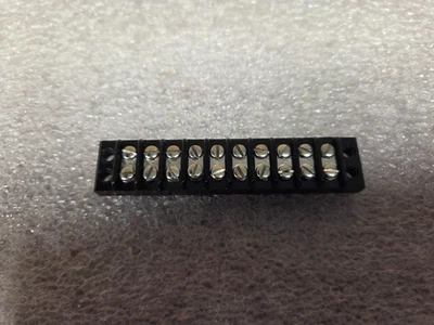 '1 PIECE' - PN# 10-172, 410-10, 410-GP-10 - TRW / CINCH TERMINAL BOARDS - Image 1 of 3