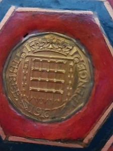  COLLECTIBLE TREEN  Vintage Spice Container With Threepenny Piece Coin Inset - Picture 1 of 4
