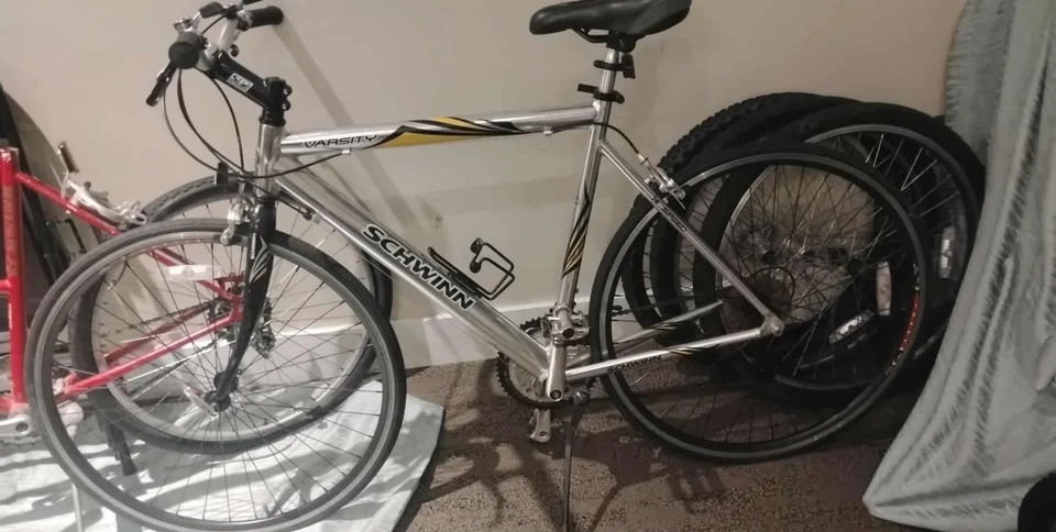 Bicicleta de montaña Schwinn Foto 1 de 1