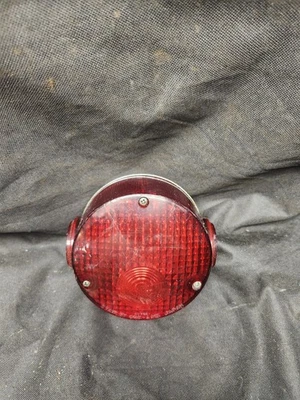 Yamaha RD350 RD250 1973 73 luz de freno trasera lámpara luz trasera Foto 1 de 4