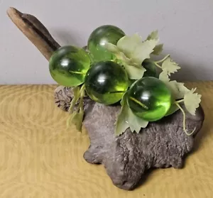 Cluster Of Green Lucite Large Grapes On Burl Wood Vintage Vines Decorative Decor - Picture 1 of 7