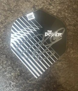 DARTS: PHIL TAYLOR 'THE POWER' SIGNED DART FLIGHT+COA **PROOF** - Bild 1 von 2