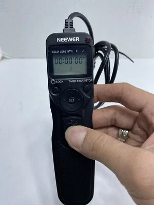 Neewer Digital Timer Remote EZa-C1 For Canon EOS and Pentax Cameras Tested - Image 1 of 4