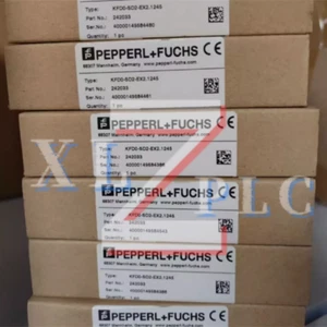 1PCS New FUJI GYB401D7-RC2 Servo Motor In Box* - Picture 1 of 1