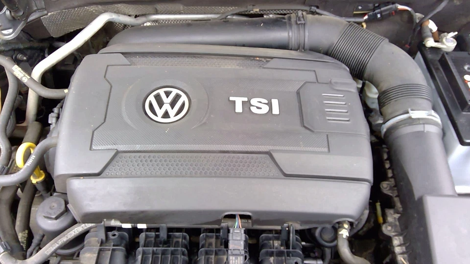 15 VW PASSAT Engine Cover - Image 1 of 1