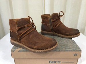 NIB BORN Womens Calyn Distressed Suede Wedge Chukka Boot/Side Zip US 10/42 Brown - Picture 1 of 24