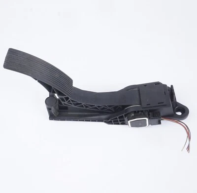 Pedal acelerador a gás Mercedes-Benz ML350 2006 - 2013 A1643000504 FABRICANTE DE EQUIPAMENTO ORIGINAL - Imagem 1 de 4