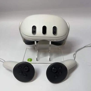 Meta Quest 3 128GB Standalone All-in-One VR Headset S3A - Picture 1 of 6