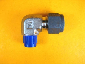 Parker CPI 6-2 CBZ-SS SS Elbow, 3/8" Tube x 1/8" MNPT - NEW - Picture 1 of 6