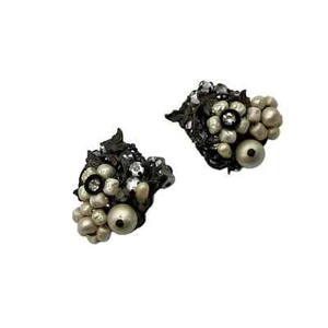 Vintage 50er Jahre Eugene Baby Perlen Cluster Blume silberfarben filigran Clip auf Ohrringe - Bild 1 von 4