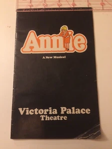 Annie Nuevo Programa Musical ~ 1978 Victoria Palace Theatre Londres Reino Unido ~ Johns Hancock - Imagen 1 de 5
