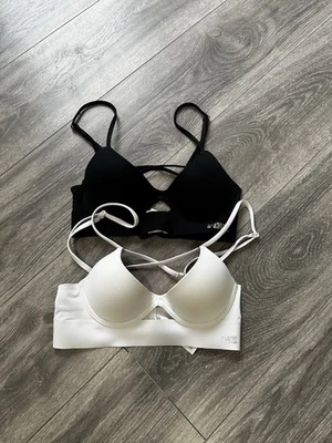 PINK Victoria's Secret Black and White Push Up Bra Duo Sz XS Black & White - Image 1 of 4