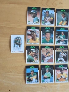 1986 Topps - Oakland Athletics [A's] Conplete Team Set (29) Baker, Rijo - Picture 1 of 12