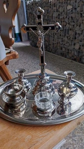 Versehgarnitur Hausaltar mit Kreuz, Salbgefäßen, Kerzenhalter, Tablett - Bild 1 von 1