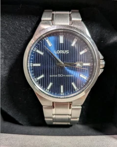 🕒 Lorus Herrenuhr – Edelstahl, sehr guter Zustand  Ich biete eine stilvolle Lor - Bild 1 von 2