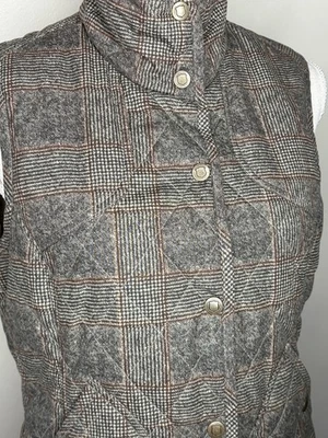 Eddie Bauer Sport shop Brown Quilted Plaid Vest Jacket Women Small - Image 1 of 4