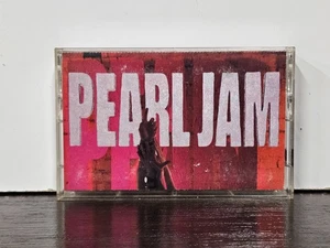 Pearl Jam Ten Cassette Tape 1991 Sony Epic Records 90s Rock Music - Picture 1 of 8