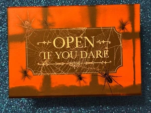 Caja de almacenamiento decorativa Place & Time Halloween, cierre de tapa magnética 8"x5,6"x4,5" - Imagen 1 de 5