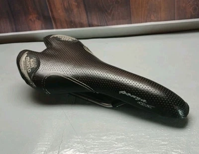 Black Selle San Marco Island Ponza Lux Bicycle Saddle Italy Carbon Steel 40 - Image 1 of 4