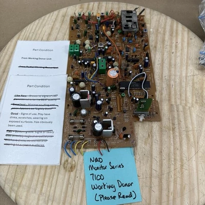 Receptor NAD 7100 Lectura de piezas - Sintonizador de placa de radio AM FM Foto 1 de 4