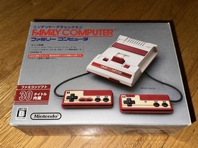 Nintendo Classic Mini Famicom FC CLV-101 JAPAN  (+4 cartridges)