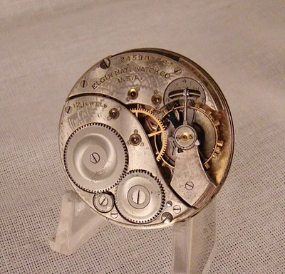 103 YEARS OLD MOVEMENT DIAL 2 HANDS ELGIN 17 JEWELS OPEN FACE 12s POCKET WATCH - Image 1 of 4