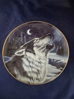 The Franklin Mint Cry At Midnight Plate #JA8401 - Image 1 of 4