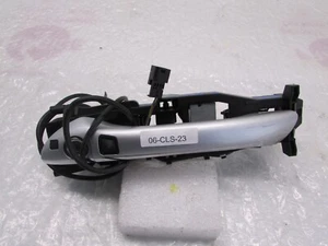 2006-2011MERCEDES CLS500 DRIVERS LEFT FRONT SIDE EXTERIOR DOOR HANDLE KEYLESS GO - Picture 1 of 11