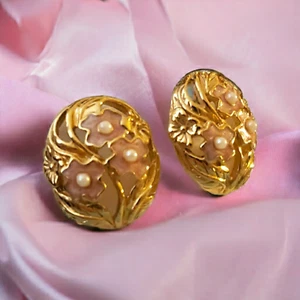 Earrings, Avon Oval Pink Enamel Floral Motif Faux Pearl Pierced (C145) - Picture 1 of 5