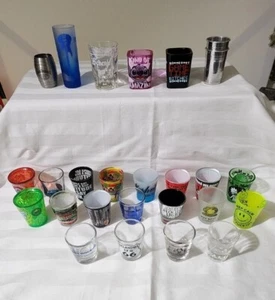 Lote de 25 vasos de chupito coleccionables de 2 OZ - Imagen 1 de 9