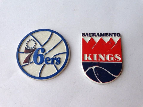 VINTAGE NBA Philadelphia 76ers & Sacramento Kings FRIDGE MAGNETS STANDING BOARD Cover