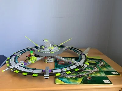 LEGO: Alien Conquest (7065) 95% Complete with INSTRUCTIONS SEE DESCRIPTION! - Image 1 of 4
