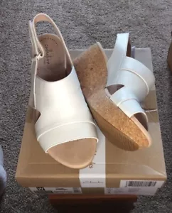 Clarks Annadel elfenbeinfarbene Keilsandalen – UK 7 - Bild 1 von 9