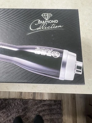 Cepillo soplador Royale 3 en 1 secador de pelo sin estática, styler, desenredante negro NUEVO EN CAJA Foto 1 de 4