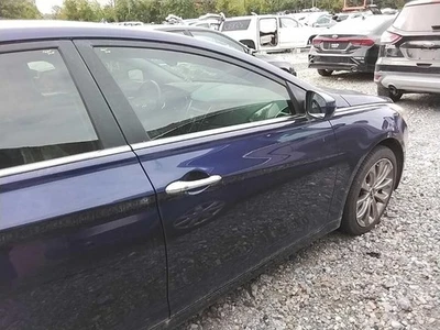 Used Front Right Door Assembly Front fits: 2012 Hyundai Sonata electric VIN C 8t Foto 1 de 4