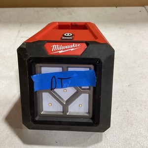 BROKEN Milwaukee 2365-20 M18 ROVER Mounting Flood Light Parts Only