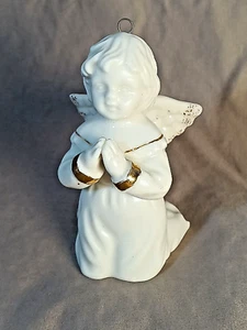 Betender Engel hängendes Ornament weiß und gold Porzellan handbemalt 3"T - Bild 1 von 14